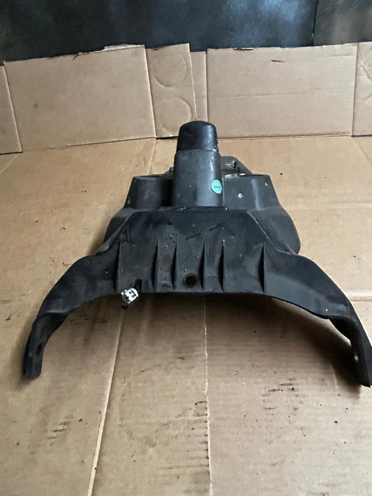 2011 - 2012 Yamaha YP125R Rear License Plate Bracket Fender | 37P-F1685-00