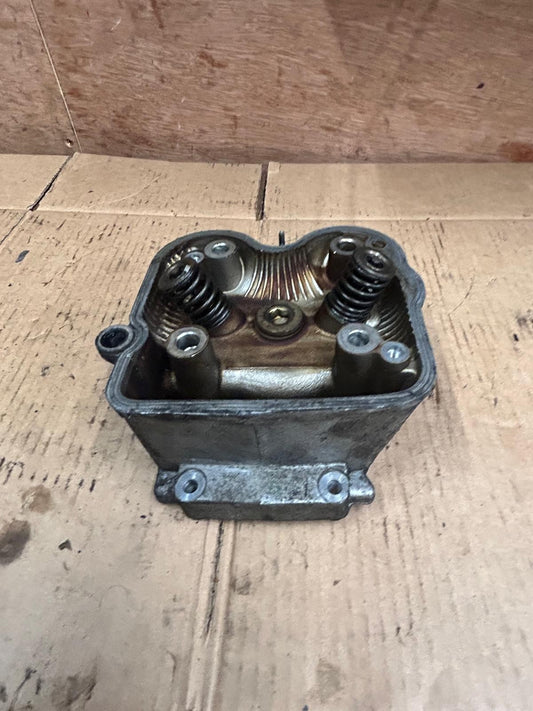 Honda FES 125 S-Wing Cylinder Head