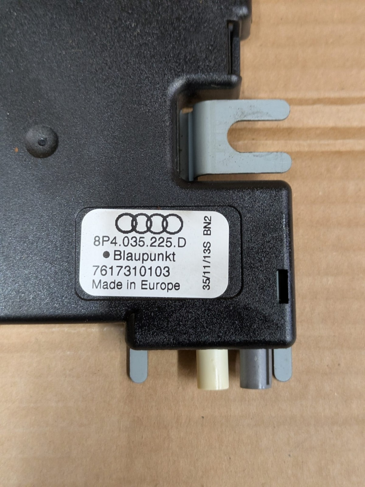 2011 Audi A3 S Line Aerial Antenna Amplifier | 8P4035225D
