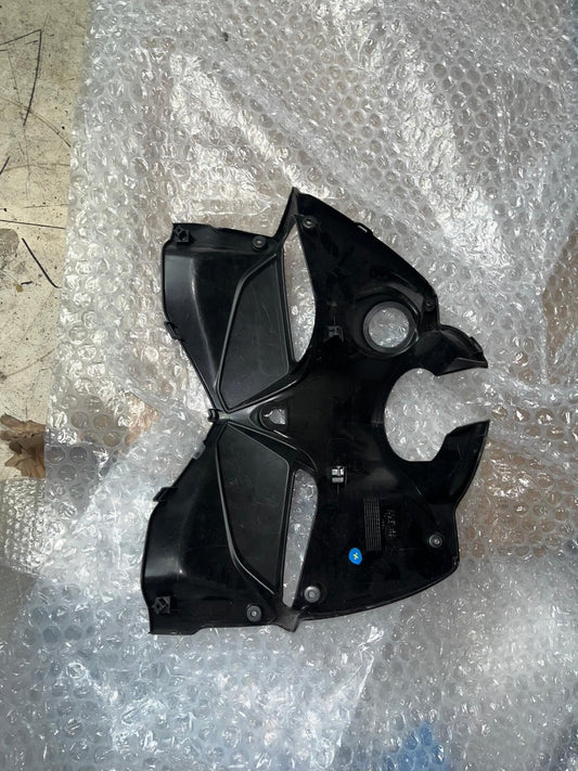 OEM Suzuki Upper Leg Shield Panel Cover | 92111-40J00-291