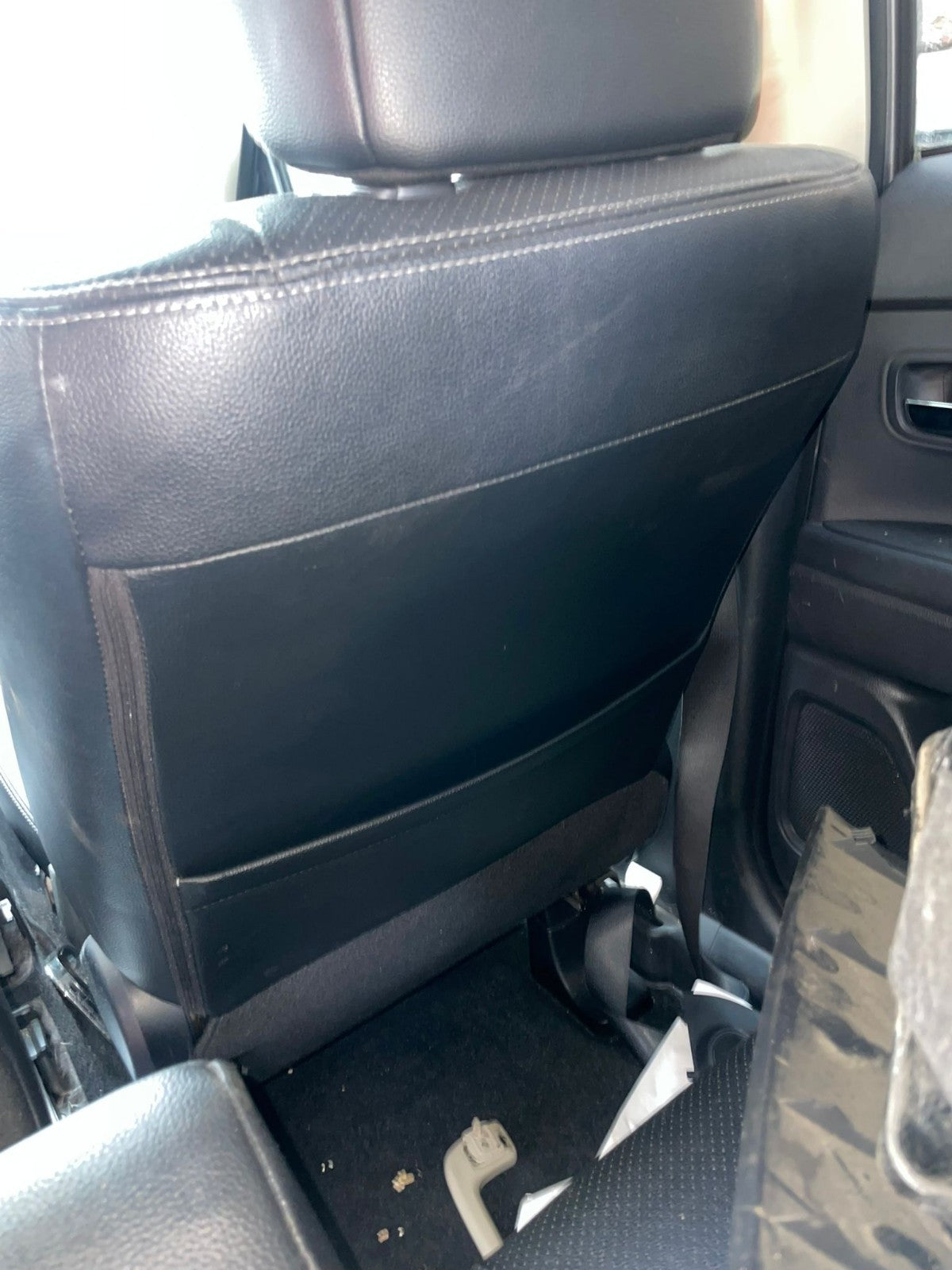 2014 Mitsubishi Outlander GX 4h PHEV Front Right Driver Seat