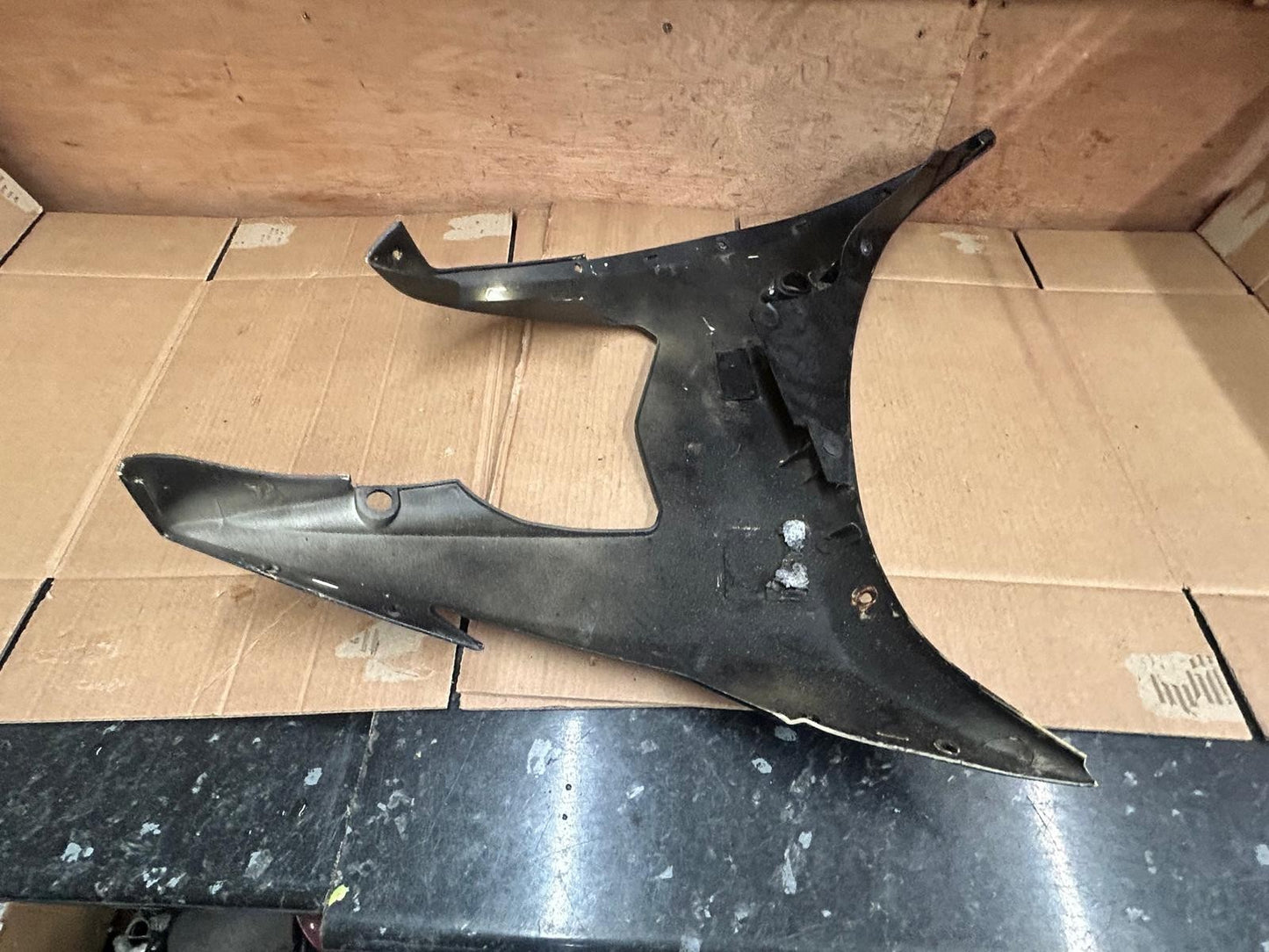 2003 - 2005 Yamaha YZF R6 Left Mid Fairing