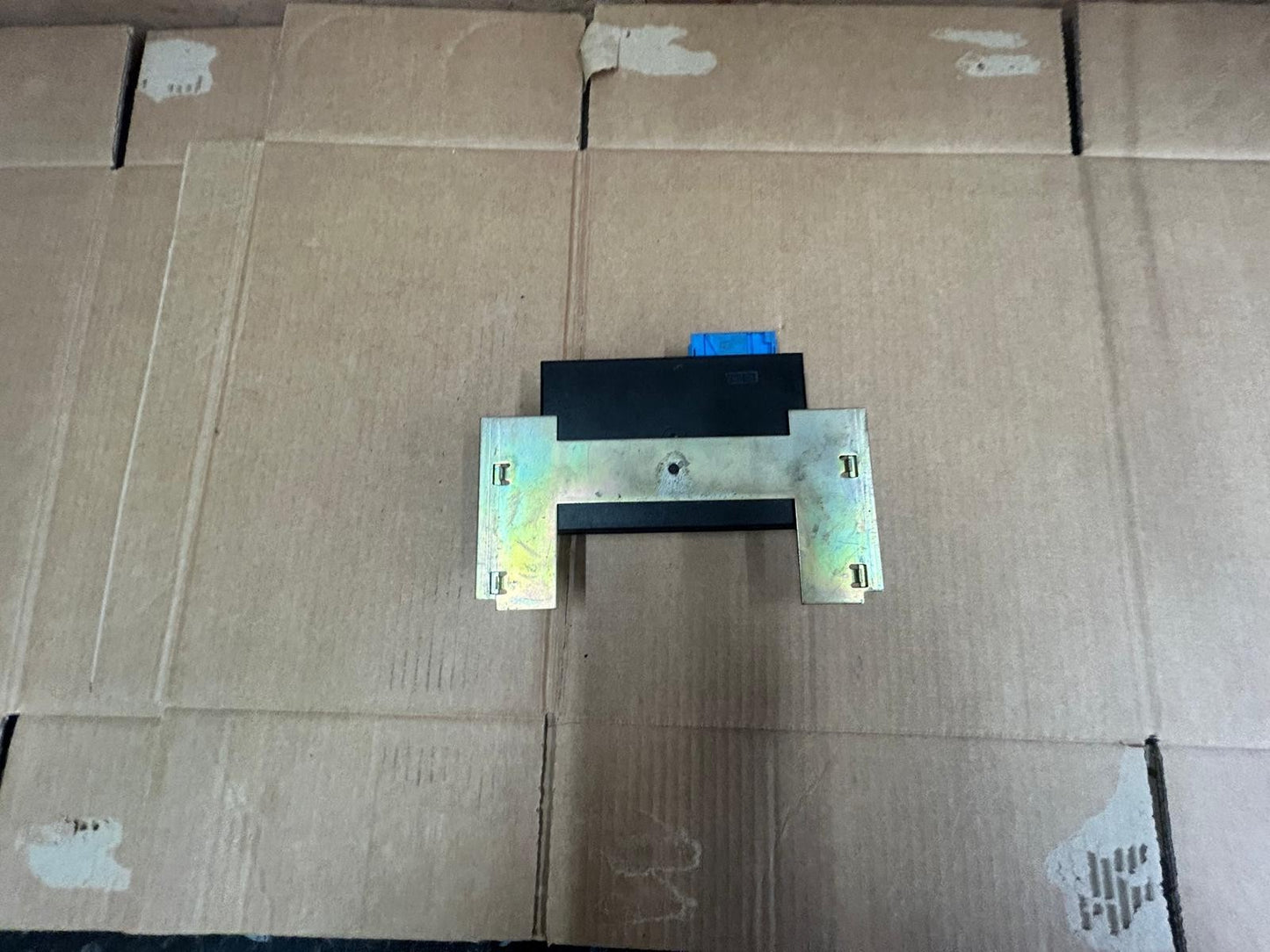 Genuine BMW 7 Series E38 Cruise Control Control Module | 65718352613
