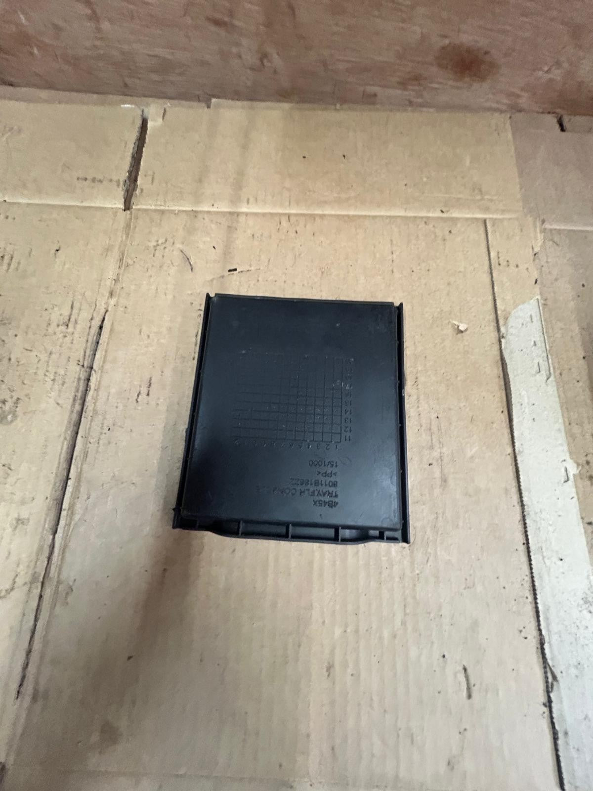 2014 Mitsubishi Outlander Centre Console Tray | 8011B166ZZ