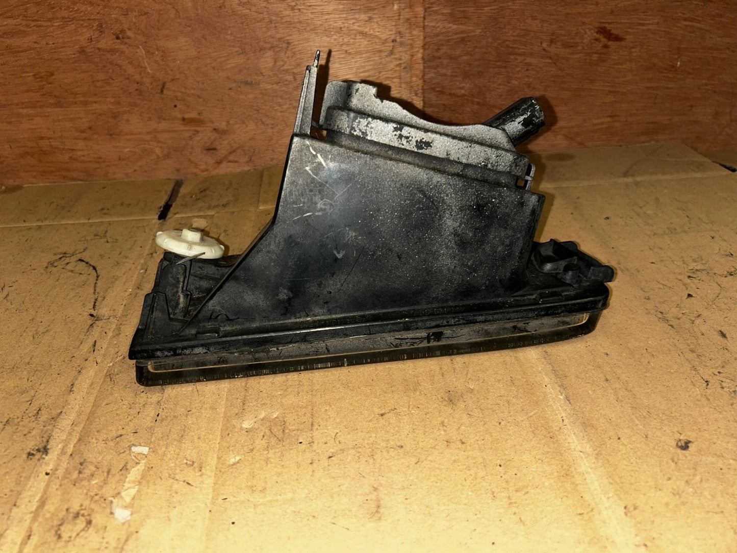 1993 - 2001 BMW 7 Series E38 740iL Right Side Fog Light Lamp Unit | 63178352023