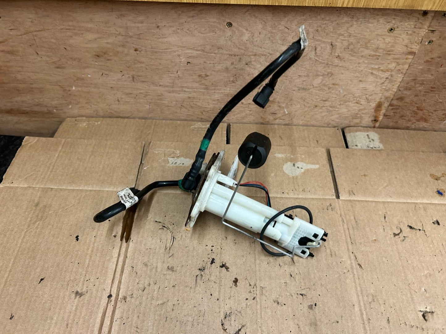 2019 KTM Duke 125 Fuel Pump | JP171800 0580210006