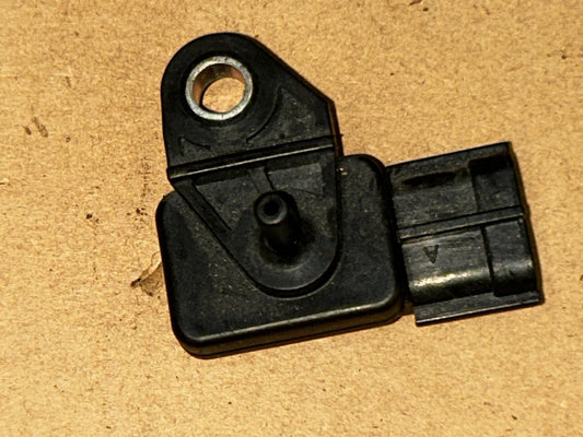 2005 - 2010 Triumph Sprint St 1050 MAP Mass Air Flow Pressure Sensor | 1292015