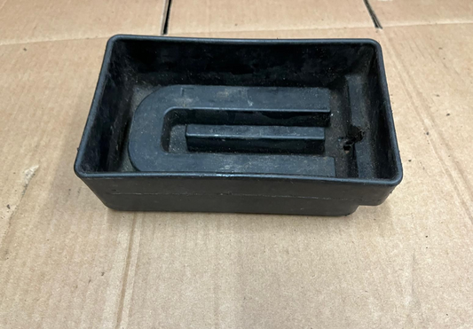Vespa GTS 125 300 Battery Tray Holder | 584934 75005