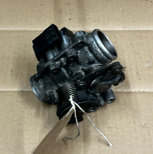 2016 Yamaha Tricity 125 Throttle Body