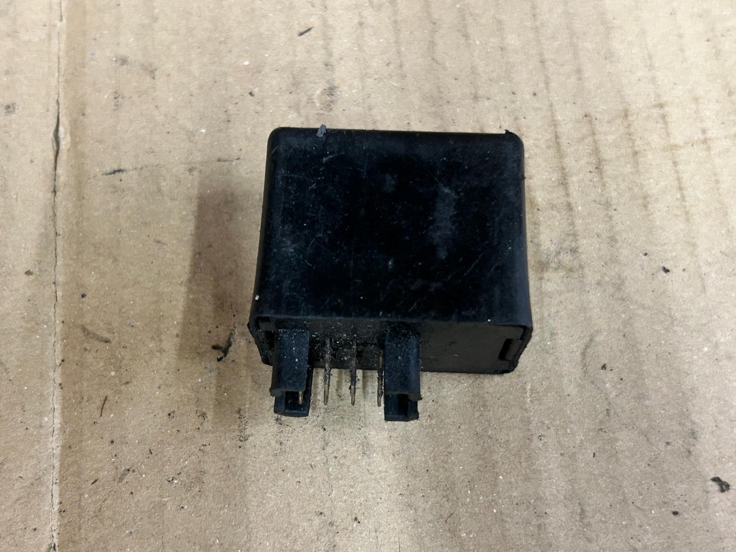 Suzuki GSXR Indicator Relay | 066500-4230
