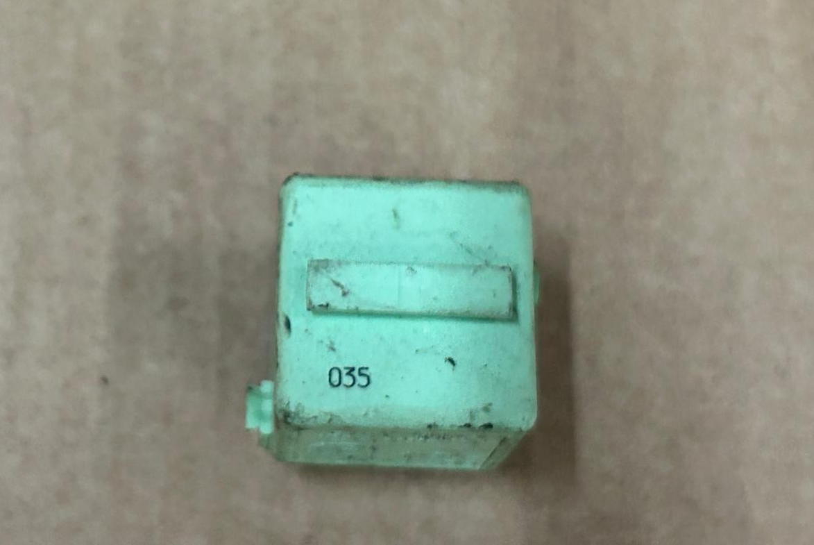 Genuine BMW 7 Series E38 Make Contact Relay Green | 61368366600