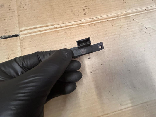 OEM Vespa ET2 ET4 Indicator Button Switch