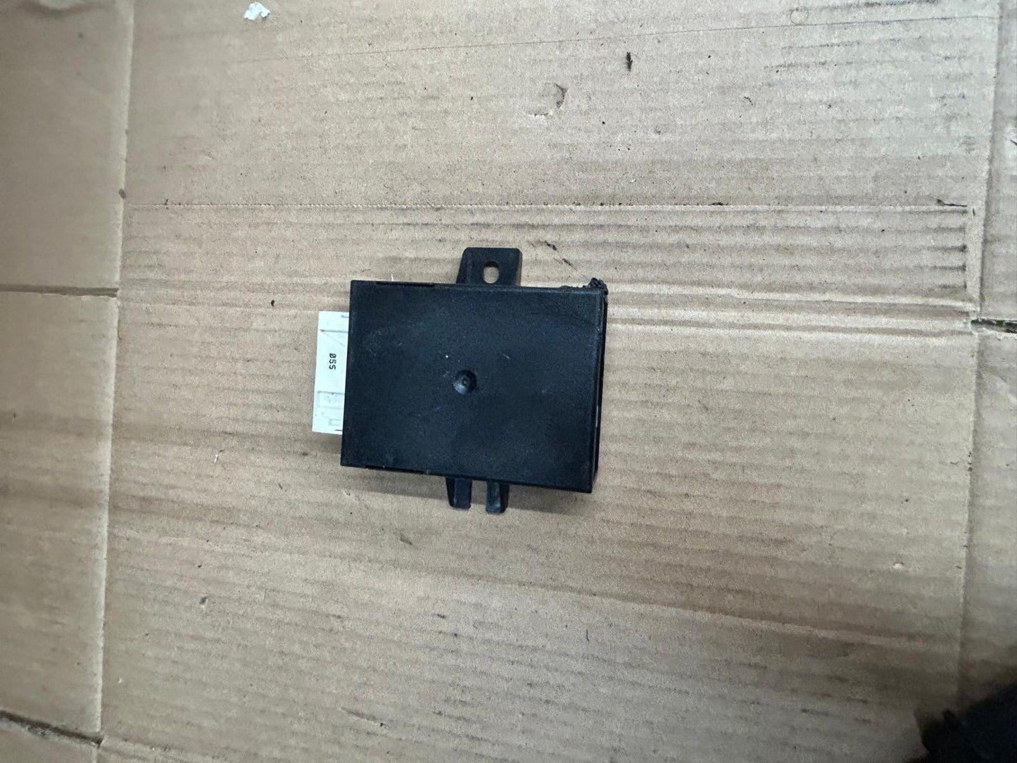 Genuine BMW 7 Series E38 Multifunction Steering Wheel Control Unit | 61358352494