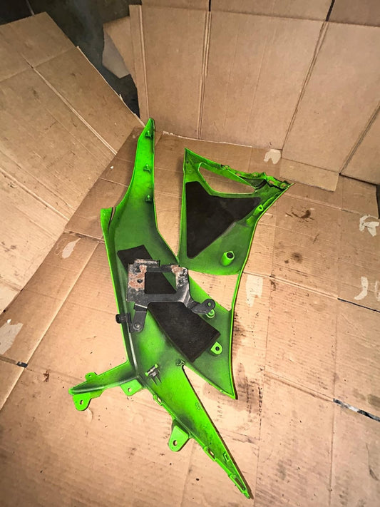 2009 - 2012 Kawasaki Ninja ZX6R Fairing Panel