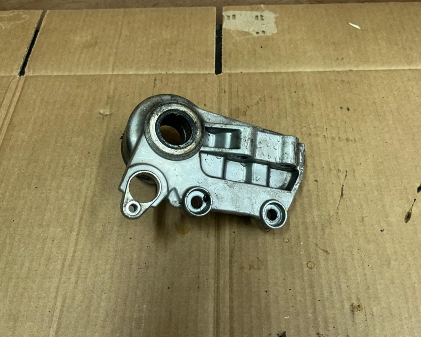 2021 Vespa GTS Front Shock Absorber Hub Mount | 1C002581