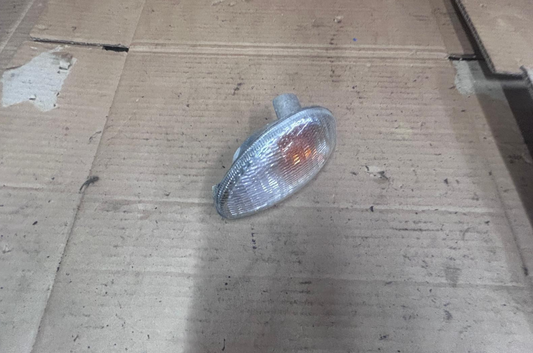 2001 Vespa ET4 Cento 125 Front Left Indicator Turn Signal Assembly