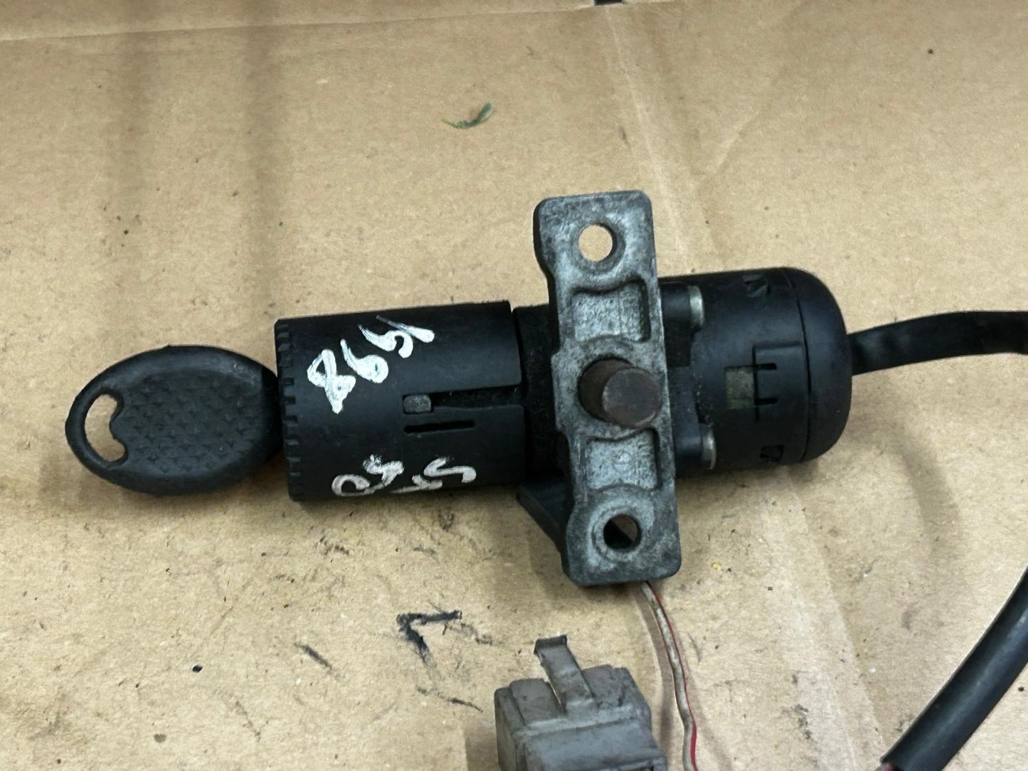 Aprilia SR 50 Ignition Switch Lock with Key