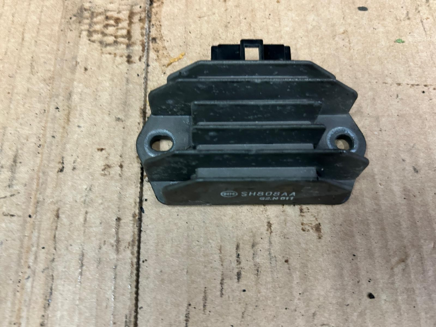 SH808AA | 2012 - 2016 Honda NSC Vision 50 Voltage Regulator Rectifier