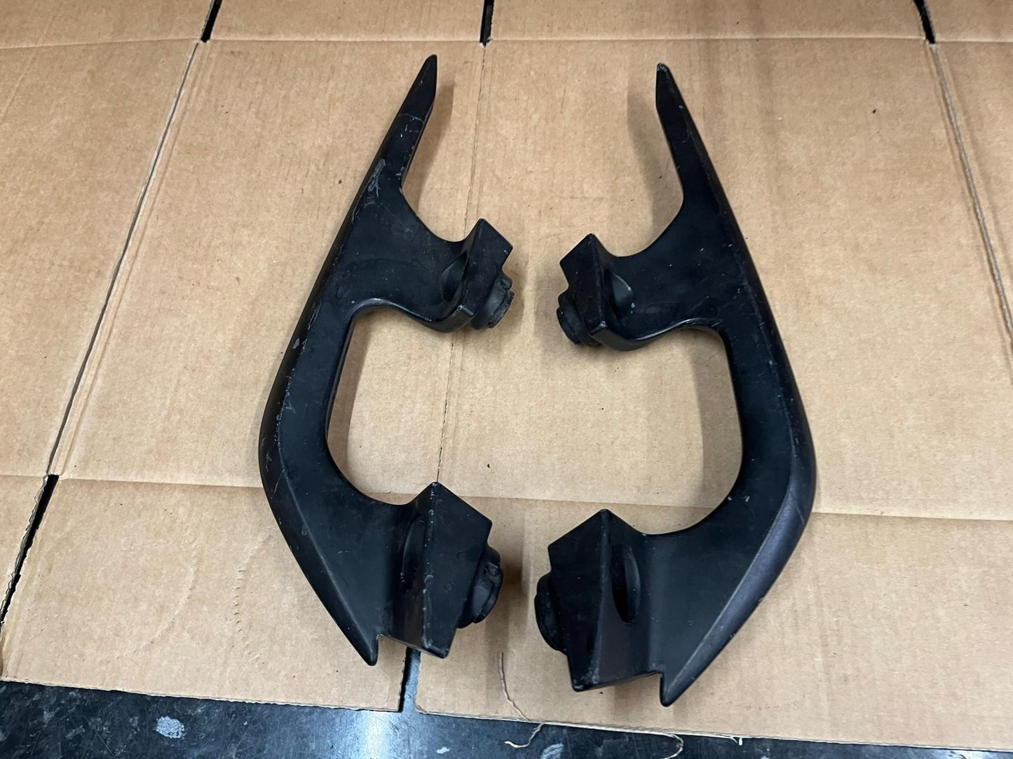 2009 - 2013 Yamaha Xmax 125/250 Driver & Passenger Grip | 37P-F474W-00