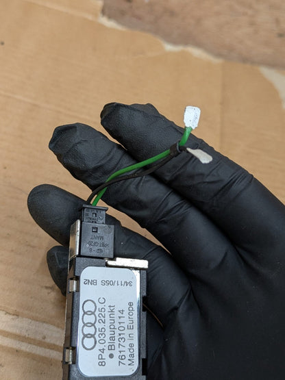 2011 Audi A3 S Line Antenna Booster Module | 8P4035225C