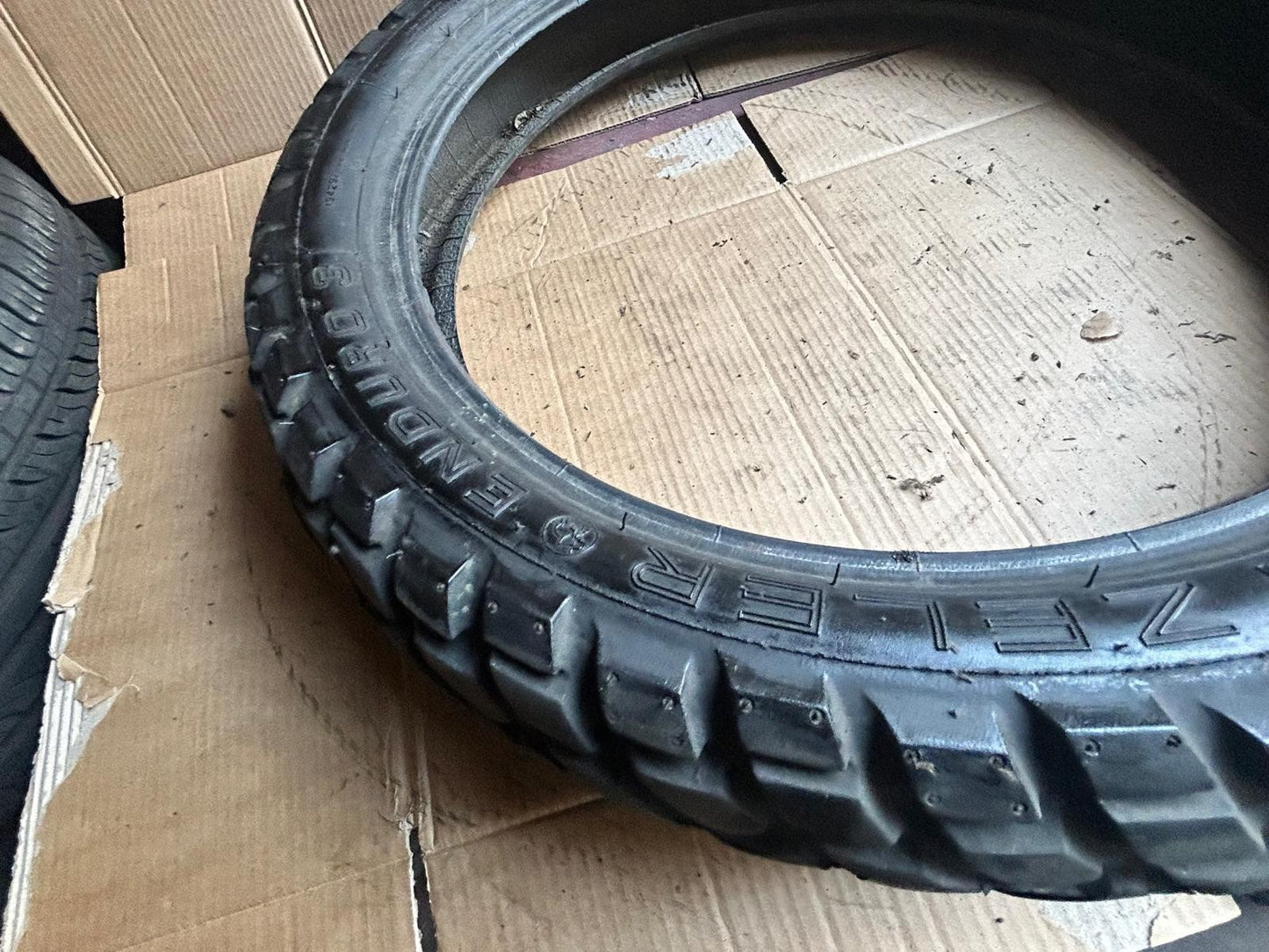 Metzeler Enduro 3 Sahara Motorcycle Tyre 120/80/18