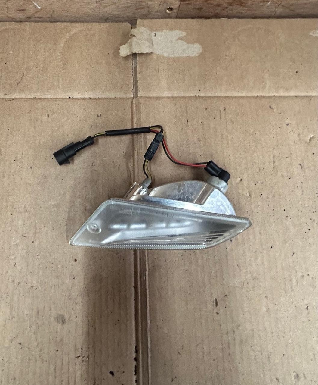 2005 - 2017 Vespa GTS 125 250 300 Front Right Indicator | 338996 1D000475