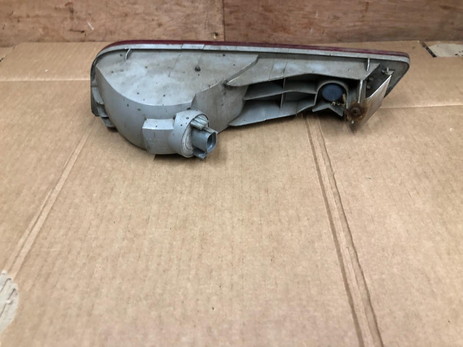 2014 Mitsubishi Outlander GX 4h PHEV Rear Bumper Right Driver Side Fog Light