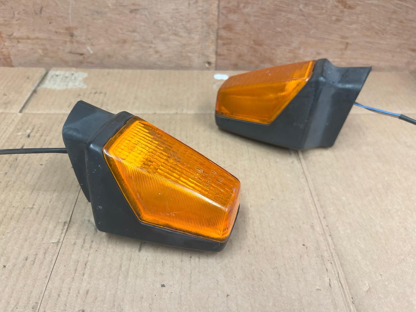 1885 - 1995 BMW K75s Left & Right Rear Indicators