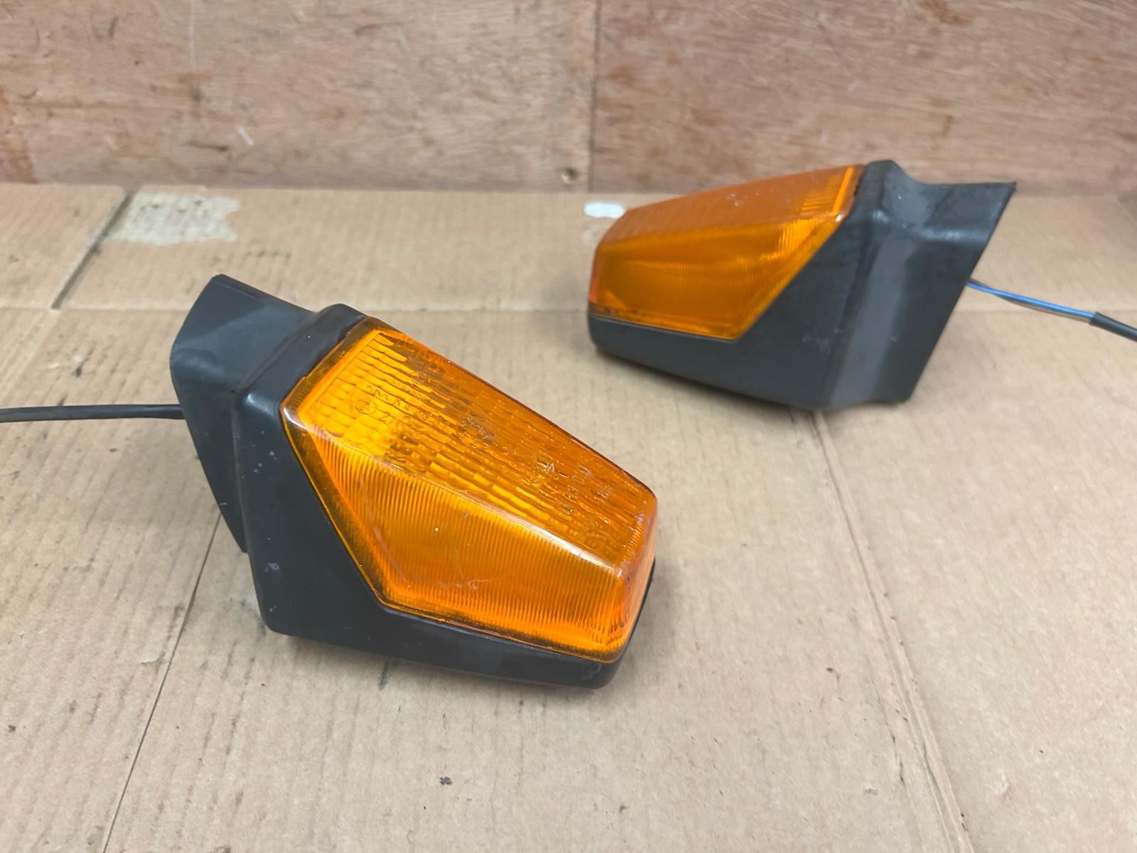 1885 - 1995 BMW K75s Left & Right Rear Indicators