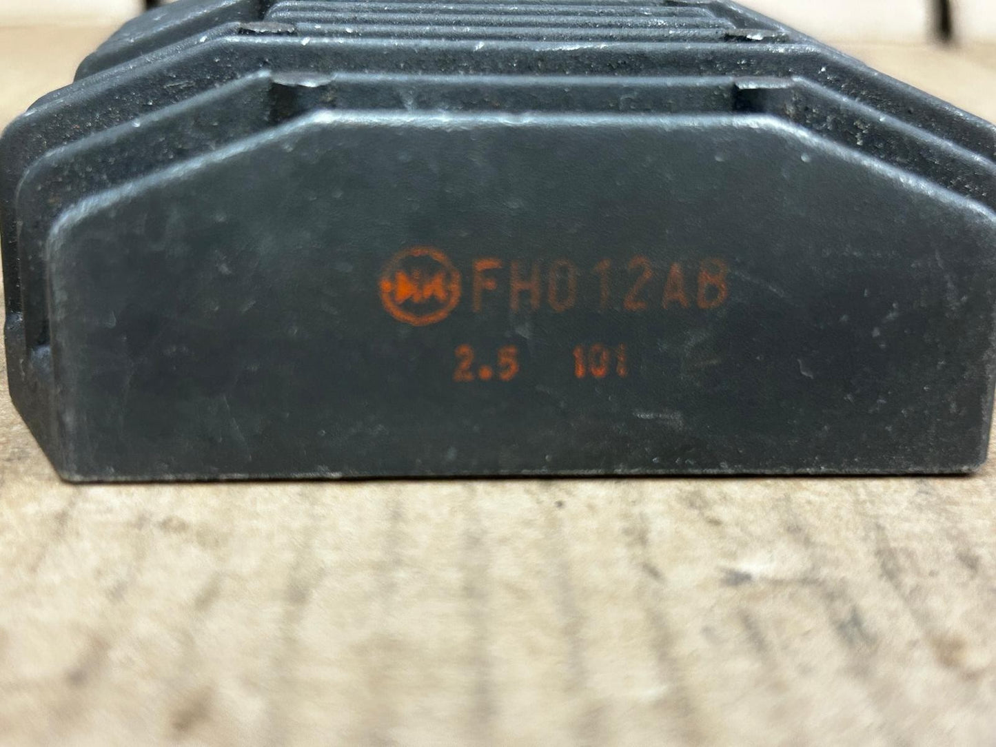 FH012AB | Voltage Regulator Rectifier