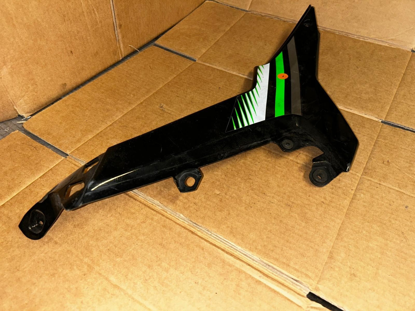 2017 - 2022 Kawasaki Ninja EX 650 Left Side Infill Trim | 36001-0650