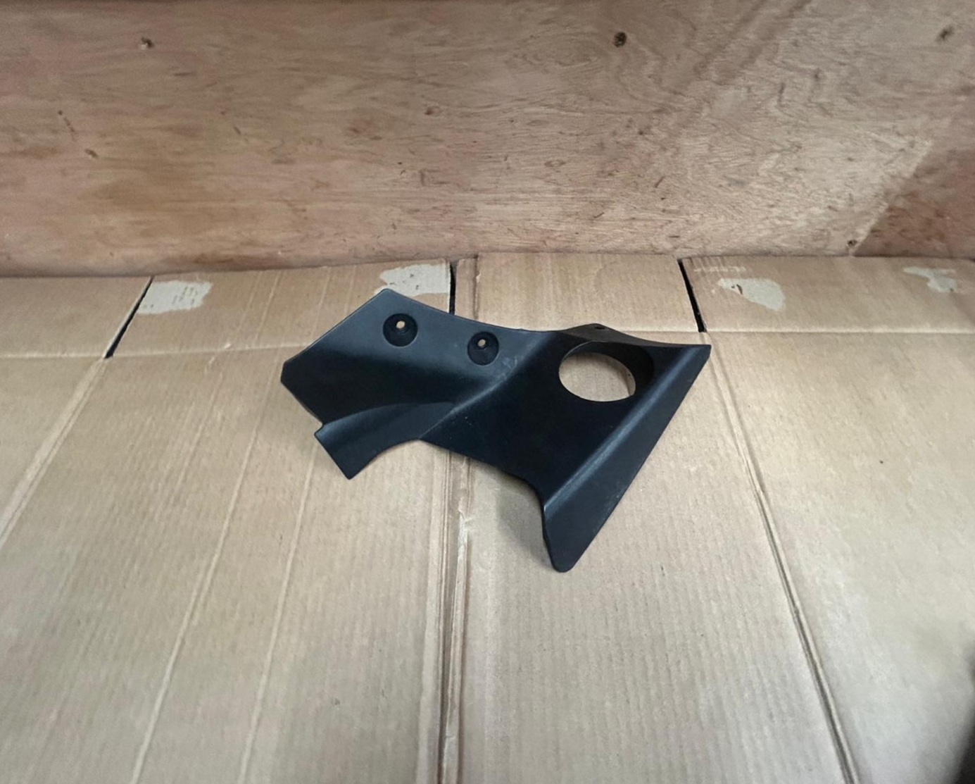 2012 - 2015 KTM Duke 690 Right Side Fuel Tank Infill Panel | 76003086000