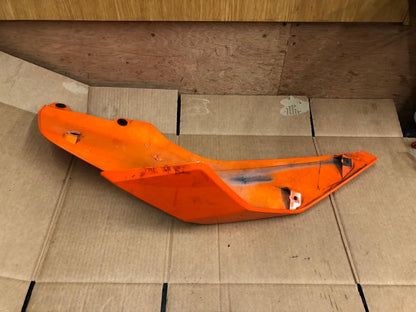 2019 KTM Duke 125 Front Right Fuel Tank Cover Panel | JP181207