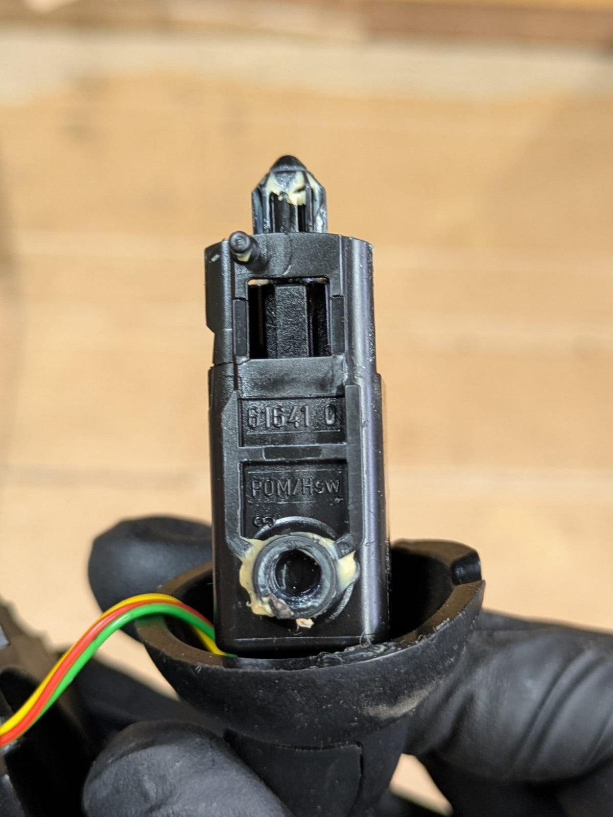 2011 Audi A3 S Line Front Windscreen Wiper Unit | 8P0953519E