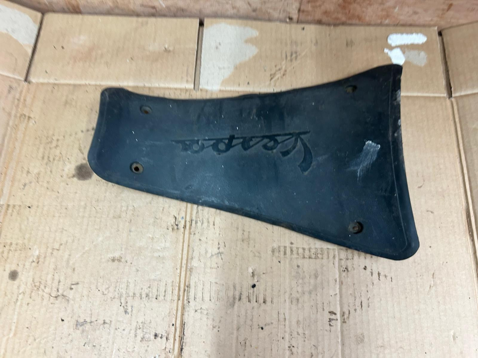 Vespa GTS 125 Battery Cover