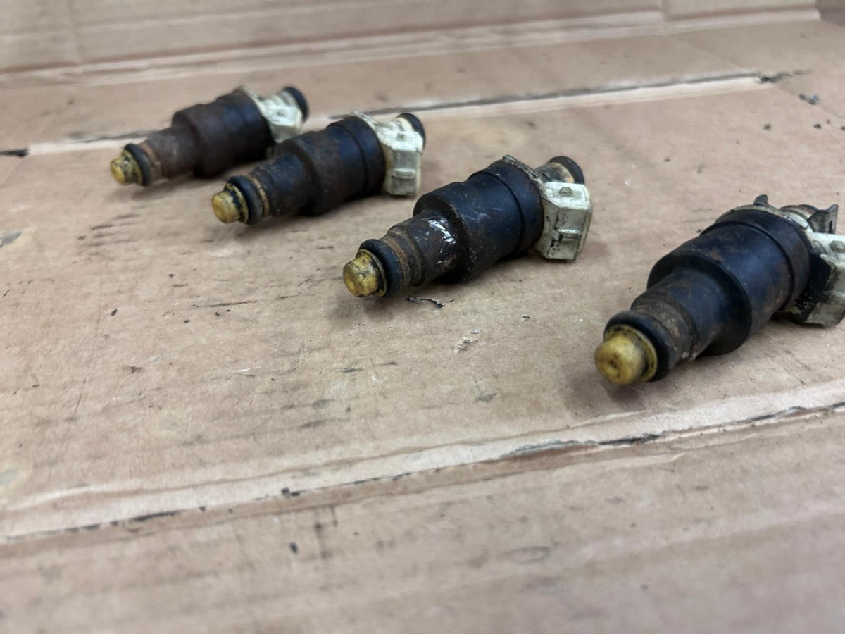 1990 BMW K100 LT Fuel Injectors