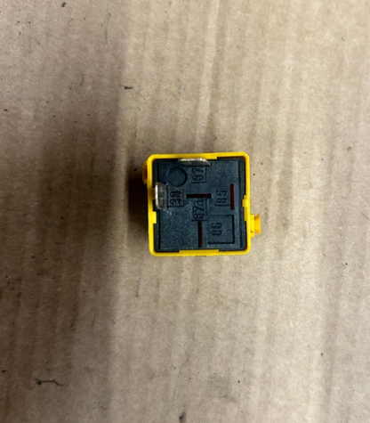 Genuine BMW 7 Series E38 Relay Yellow | 61368366282