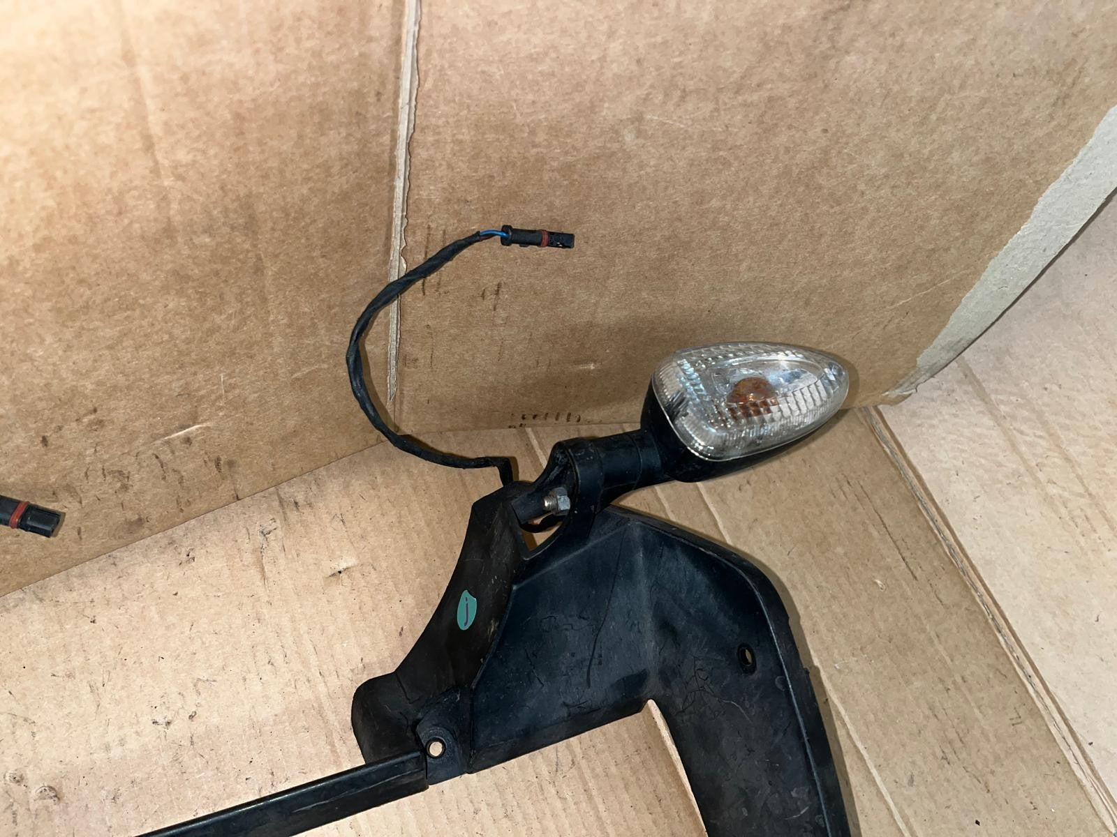 2008 - 2012 BMW F800GS Radiator Shroud | 7698571-03