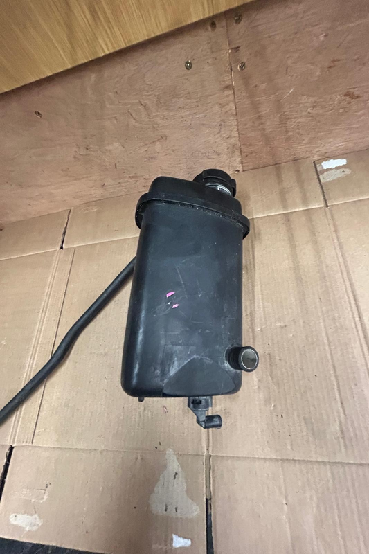 Genuine BMW 7 Series E38 Coolant Expansion Tank | 17411670
