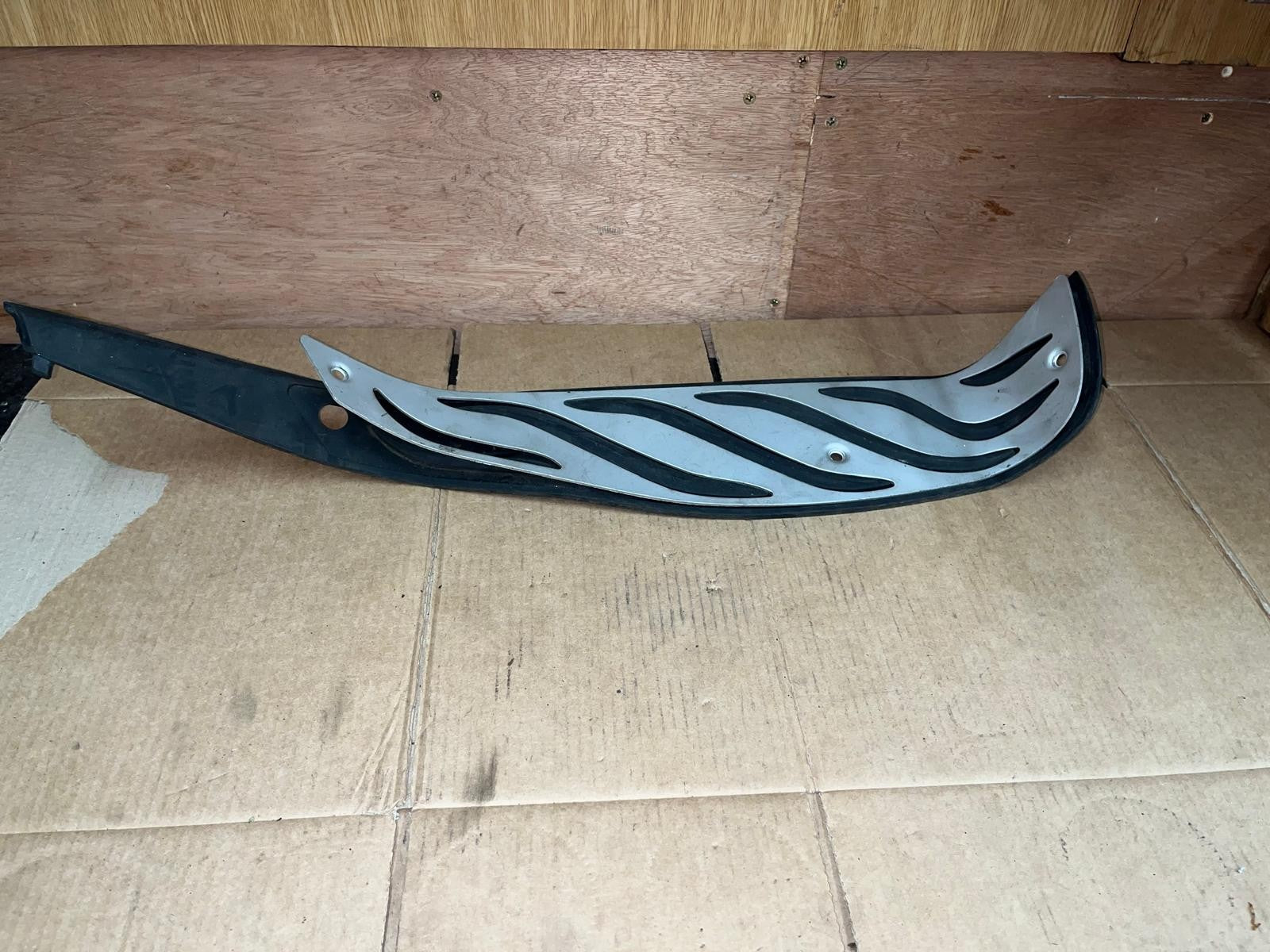 Piaggio MP3 HPE 300 Floormat