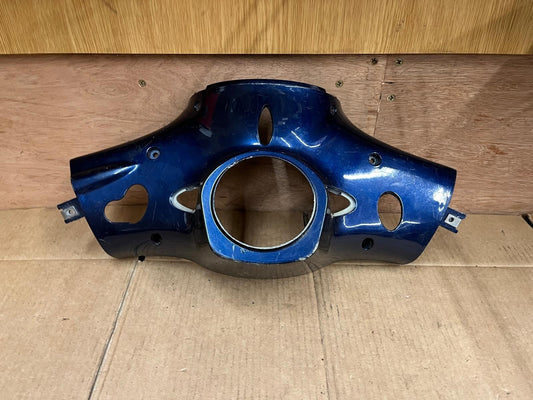 Vespa Primavera 125 Lower Handlebar Cover | 1B005469000DE
