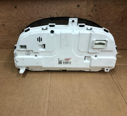 2014 Mitsubishi Outlander GX 4h PHEV Speedometer Instrument Cluster | 8100C386