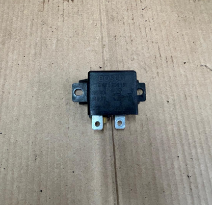 Bosch 1885 - 1995 BMW K75s Lamp Relay | 61131459003 0332002161