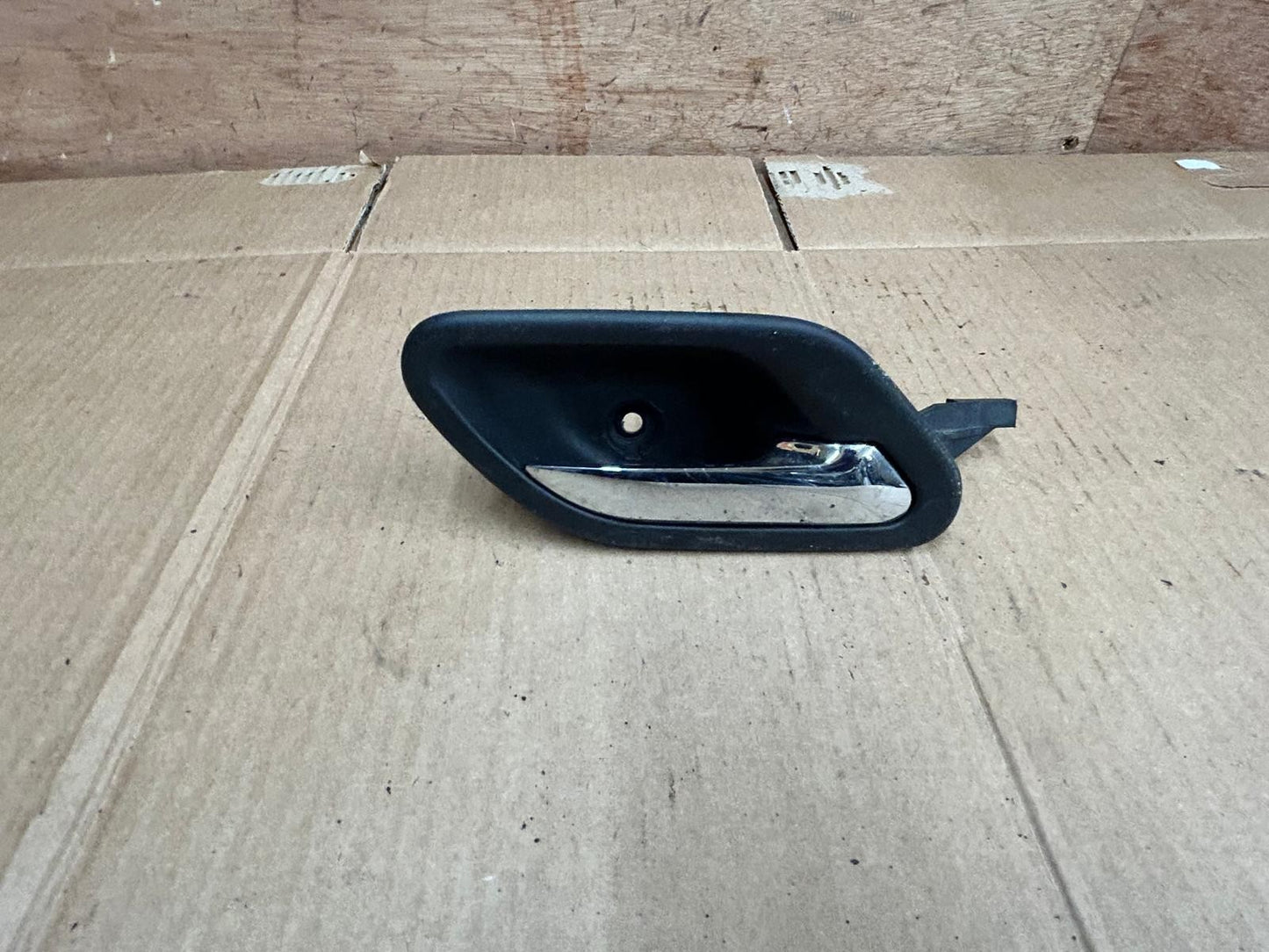 Genuine BMW 7 Series E38 Interior Chrome Door Handle Front Right | 8125514