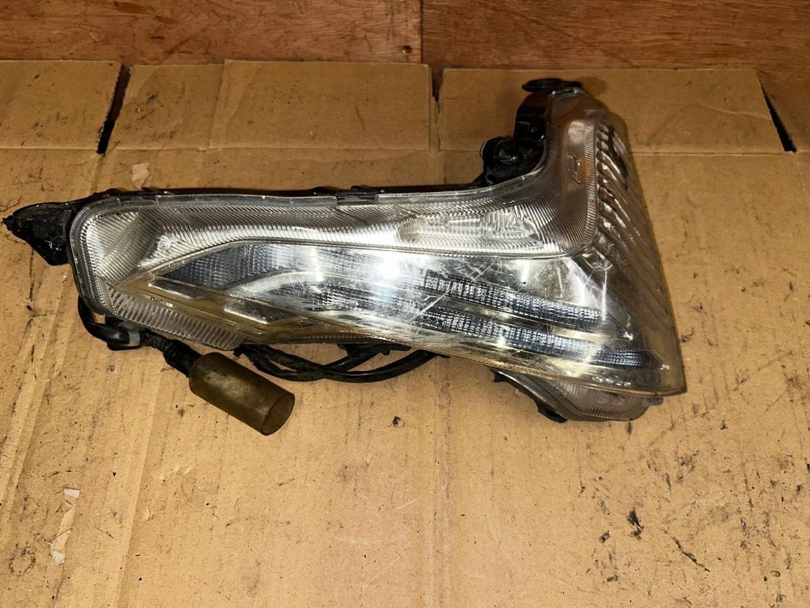 Honda SH 125 Front Left Indicator | W0760