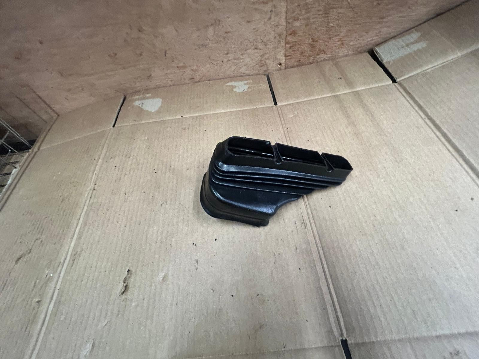 Genuine BMW 7 Series E38 Ventilation Duct | 64228391130