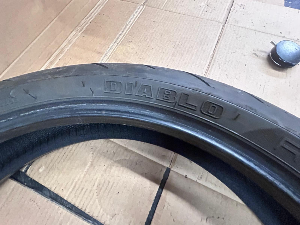 Pirelli Diablo Rosso 3  Motorcycle Tyre 120/70/17