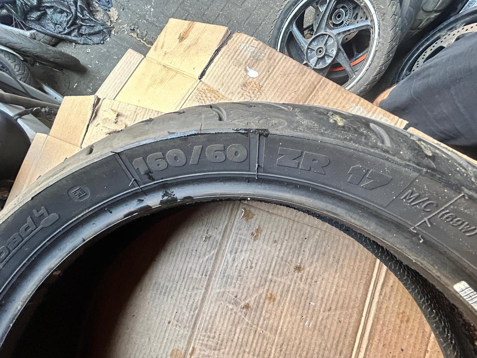Michelin Pilot Road 4 Tyre 160/60/17