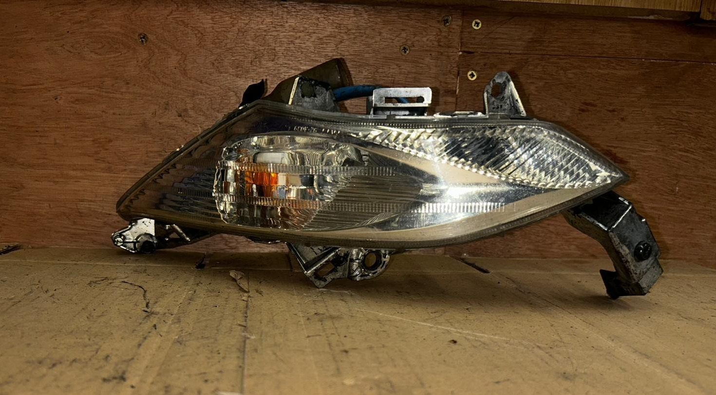 Honda NSC Vision 110 Front Left Indicator