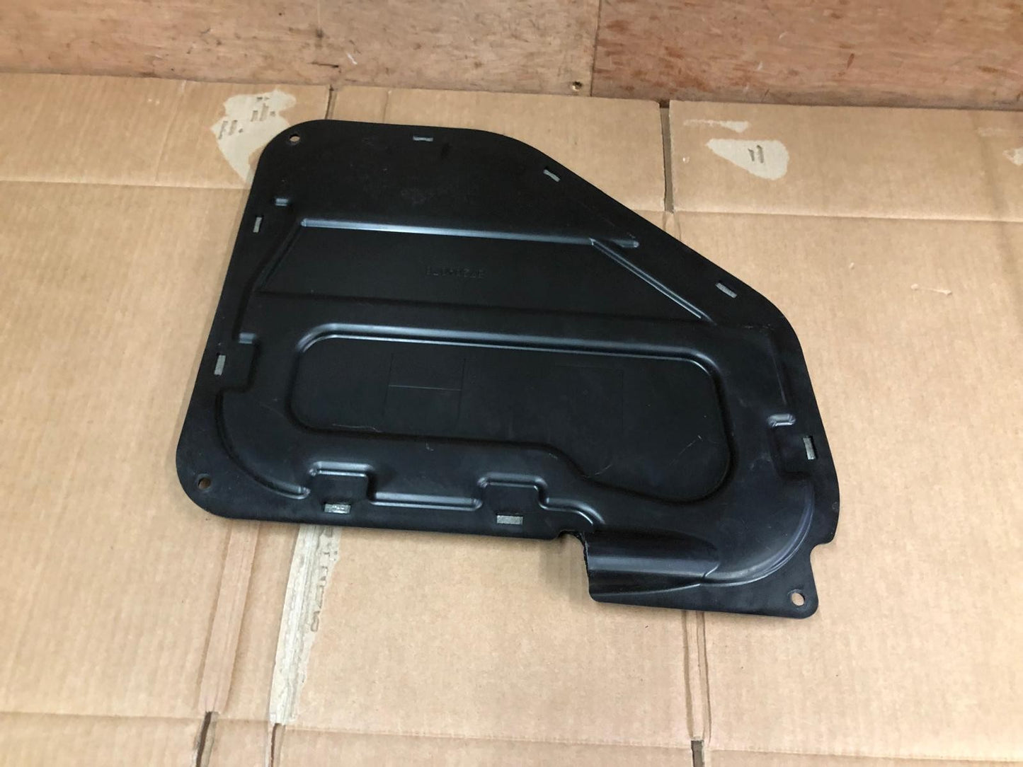 2014 Mitsubishi Outlander GX 4h PHEV Front Left Door Cover | 8720A076